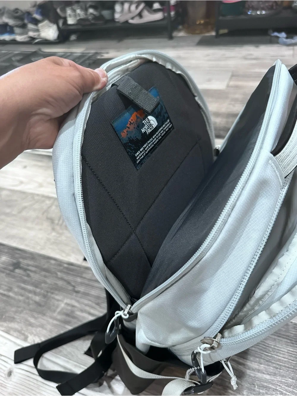 THE NORTH FACE Recon Backpack, Tin Grey Dark Heather/TNF Black NPF, One Size